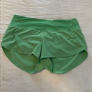 Lululemon Speed Up shorts in green